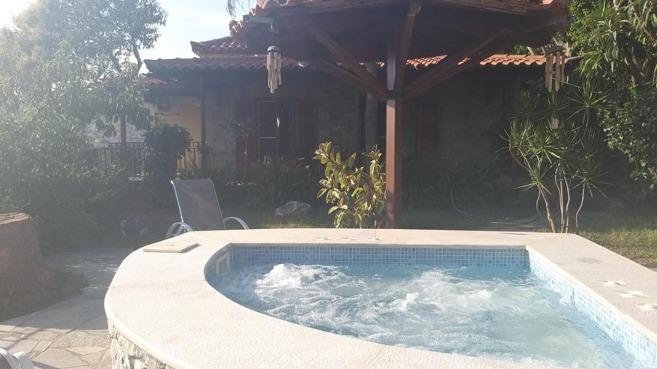 Villa Onar A Stone House With Amazing View Stoúpa Esterno foto