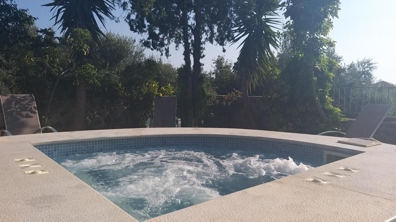 Villa Onar A Stone House With Amazing View Stoúpa Esterno foto