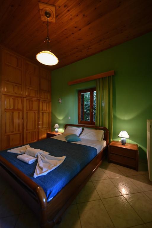 Villa Onar A Stone House With Amazing View Stoúpa Esterno foto