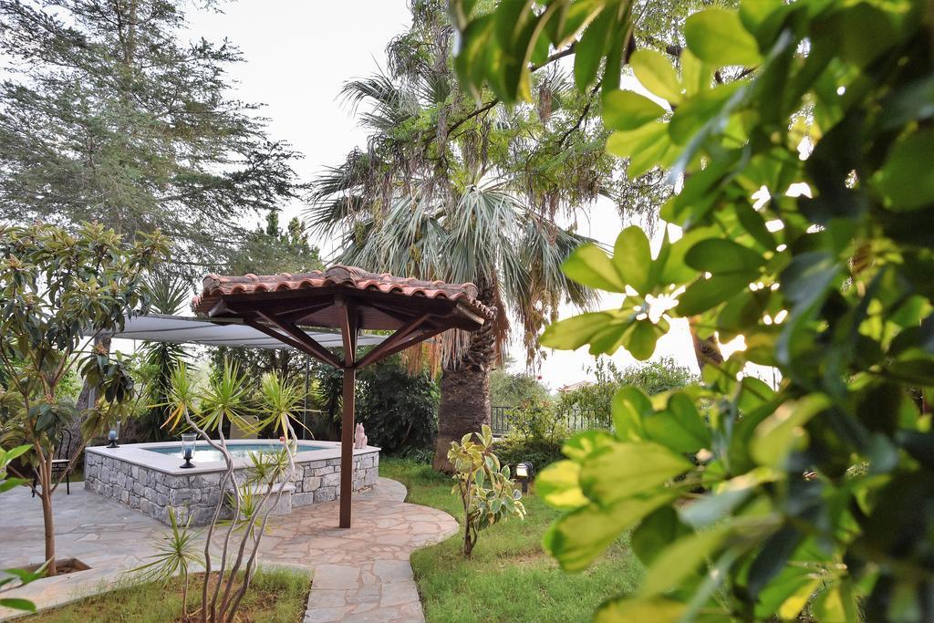 Villa Onar A Stone House With Amazing View Stoúpa Esterno foto